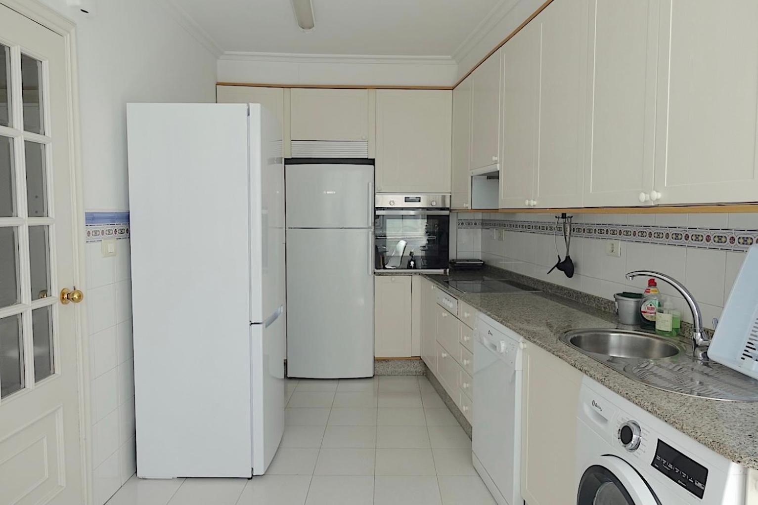 Piso Centrico De 5 Con Garaje En Apartamento Vigo