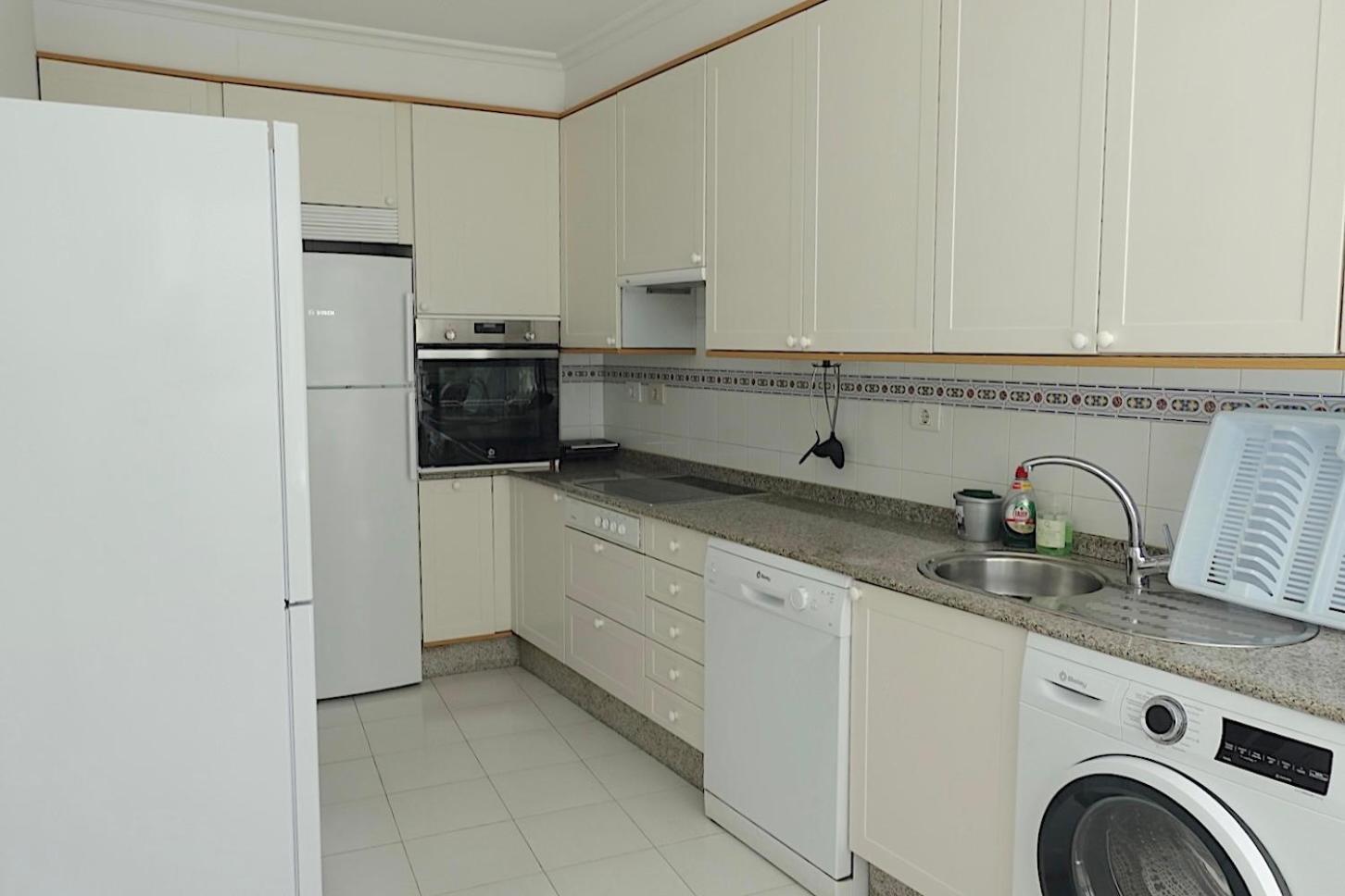 Piso Centrico De 5 Con Garaje En Apartamento Vigo