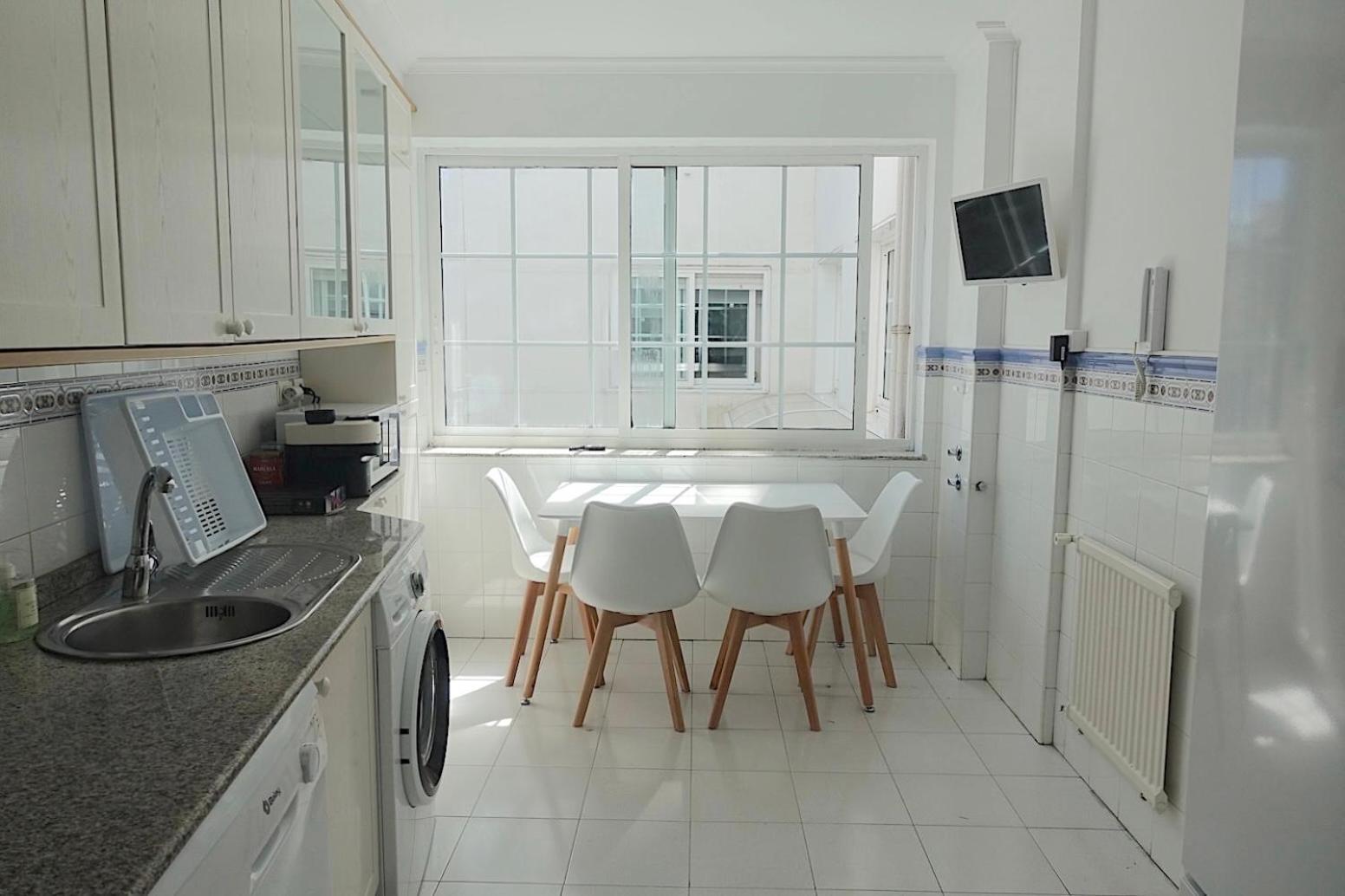 Apartamento Piso Centrico De 5 Con Garaje En Vigo