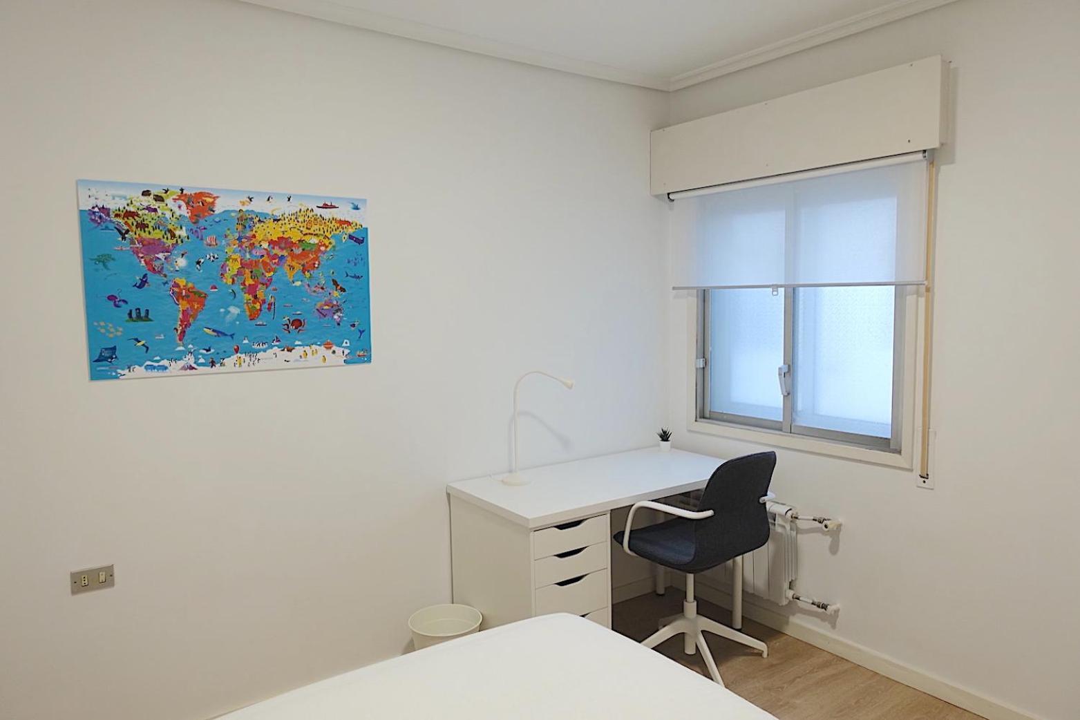 Piso Centrico De 5 Con Garaje En Apartamento